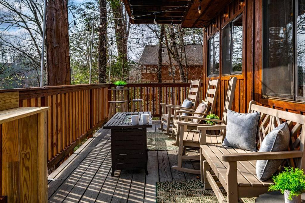 The Family Stone Luxe Cabin Sleeps 12 Hot Tub Dogfriendly Dollywood Pigeon Forge Exterior foto