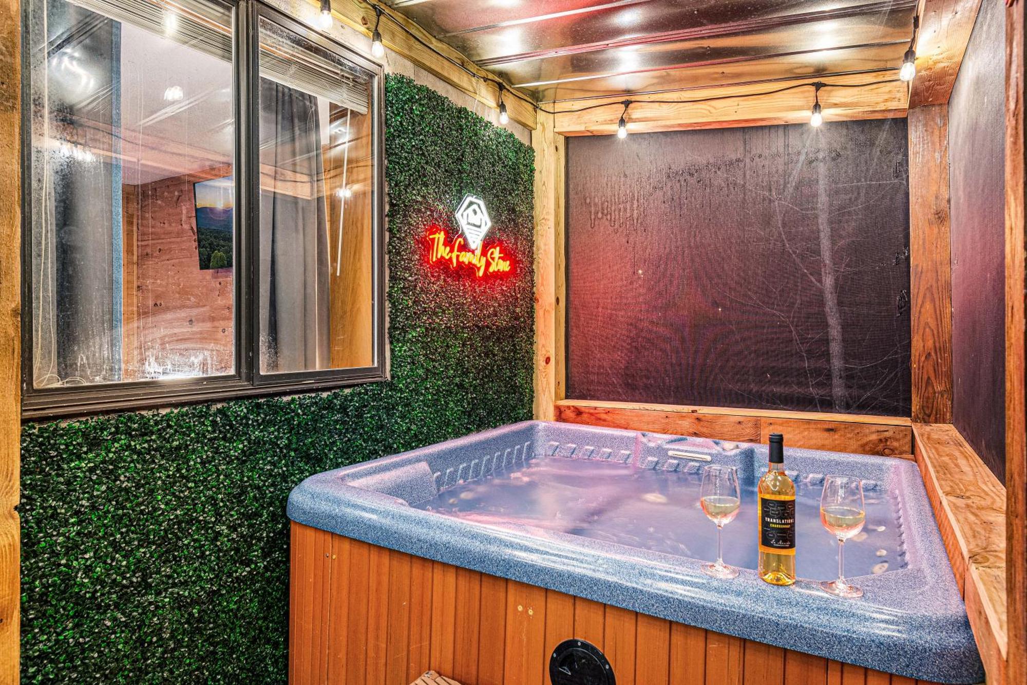 The Family Stone Luxe Cabin Sleeps 12 Hot Tub Dogfriendly Dollywood Pigeon Forge Exterior foto